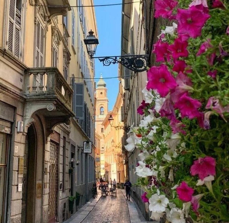 Apartamento Parma Borgo Antico I I I Free Privat Parking Exterior foto